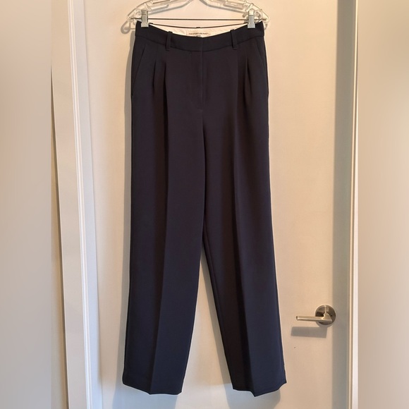 Aritzia Effortless Pant - Dark Night Navy - Worn Twice - Picture 2 of 9